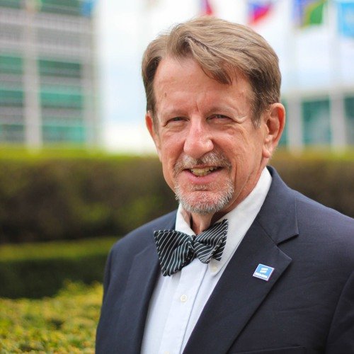 Bruce Knotts